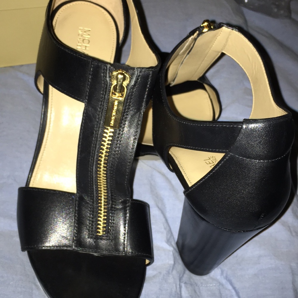 Michael Kors Berkley Sandal Leather